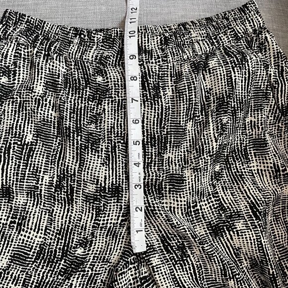 Sans Souci Black White Geometric Print Pull On Pants Women's Size Small - Picture 10 of 10